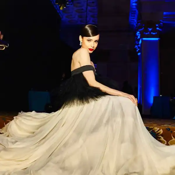 Sofia Carson - I Luv U ft. R3HAB
